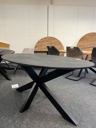 Eetkamertafel Mango Milaan 160cm, zwart